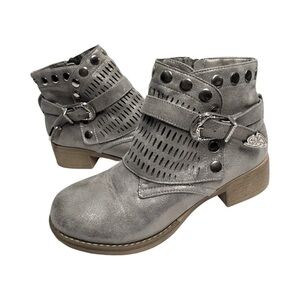 𝅺Flyfor Moto Vegan Metallic Silver Bootie  EU38 US 7